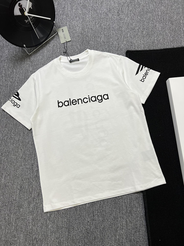 ブランドTシャツ全体デザイン